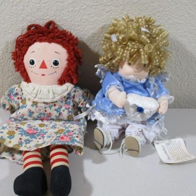 Vintage lot of two Raggedy Ann and Classic Treasures 