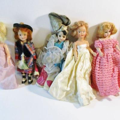 Lot of 5 Traveling Hollywood dolls  7-9