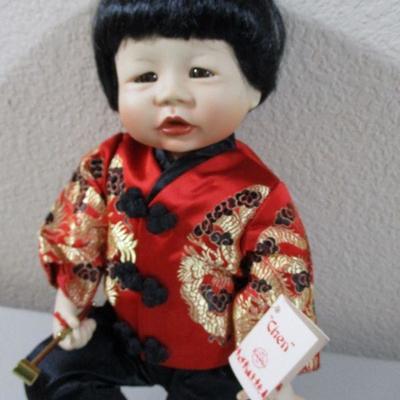 Kathy Hippensteel Geisha Baby Chen with COA 1854 Style 11 1/2