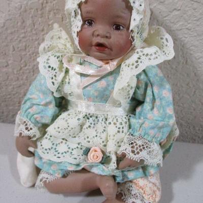 Darling Porcelain African American Yolanda Bello Baby Doll 5" ( RARE)