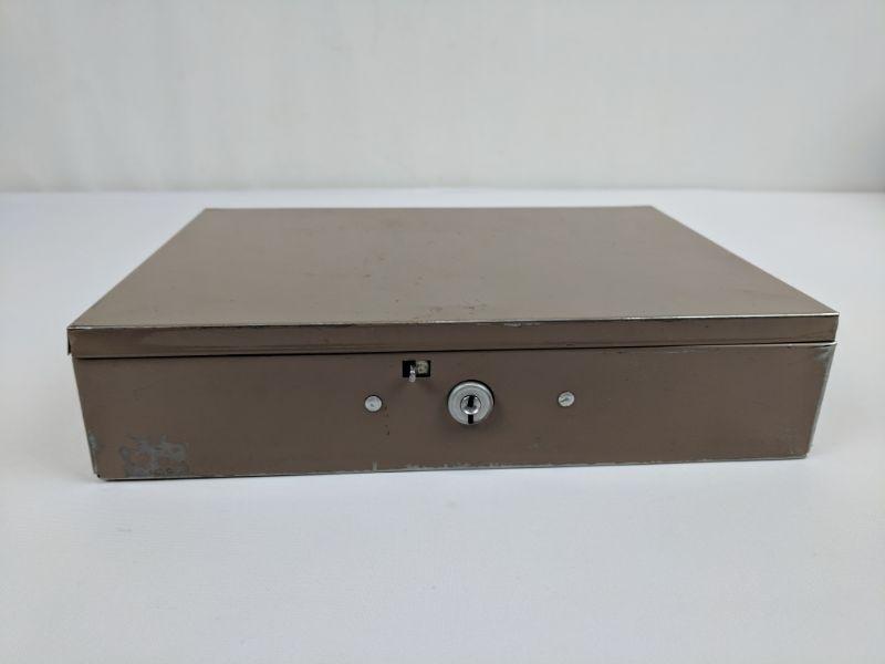Cash Box, No Key