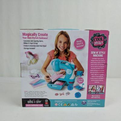 Cool Maker Sew N' Style Machined, Age 6+, Create Your Own Fashions - New