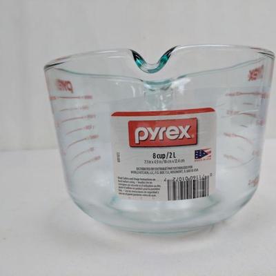 8 Cups Pyrex, 2 Quarts, Glass - New