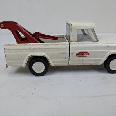 Vintage White Pressed Steel Tonka Pickup/Tow Truck