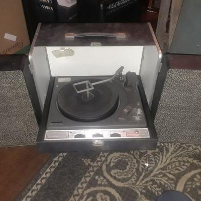 VINTAGE RECORD PLAYER