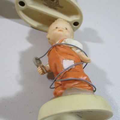 Lot of 5 memories of Yesterday Figurines 6" 