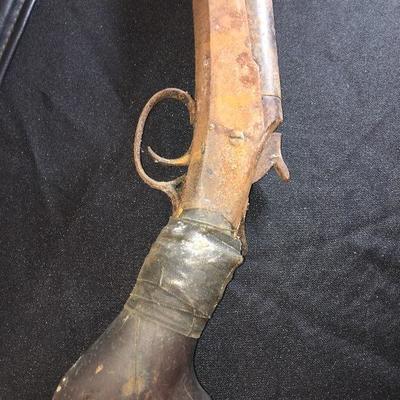 Daisy BB Gun, Antique ca 1880's Non Working rusted solid Shot Gun, Rifle Case
