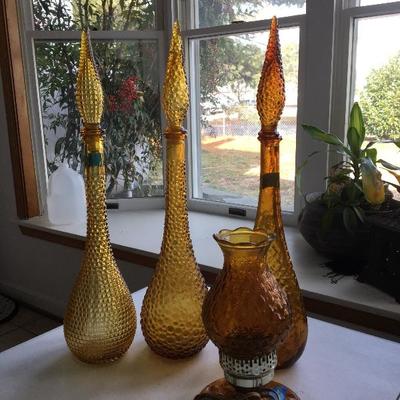 Set of 3 Crystal Decanters & Vintage Lamp