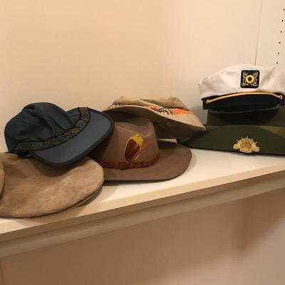 Lot 38 - Menâ€™s Hats