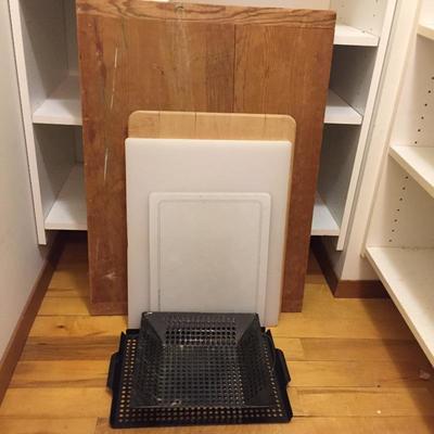 Lot 30 - Breadboards, Cutting Boards and Grill Basket  and Tray