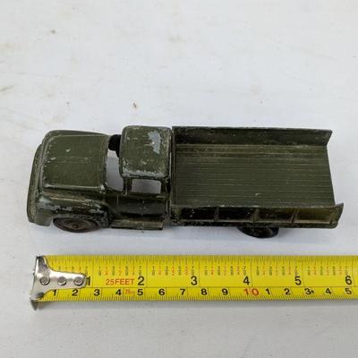 Vintage Diecast Army Green Tootsie Toy Truck