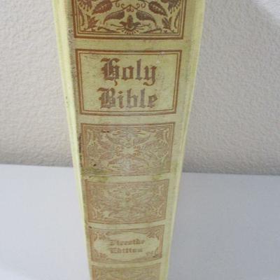 The Holy Bible Fireside Edition Red Letter 1965 :Large leather Binder