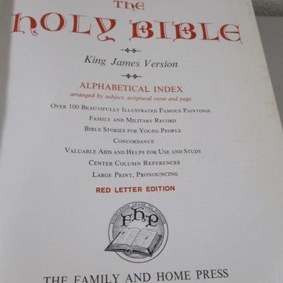 The Holy Bible Fireside Edition Red Letter 1965 :Large leather Binder