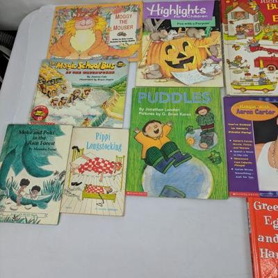 15 Kids Books,Including 7 Dr. Seuss Books