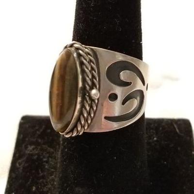 Large sterling poisen ring