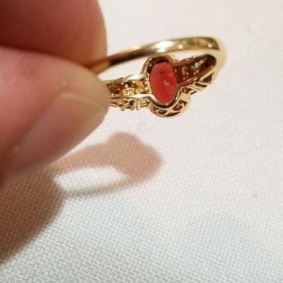 14k yellow gold, 3.2 grams gemstone ring