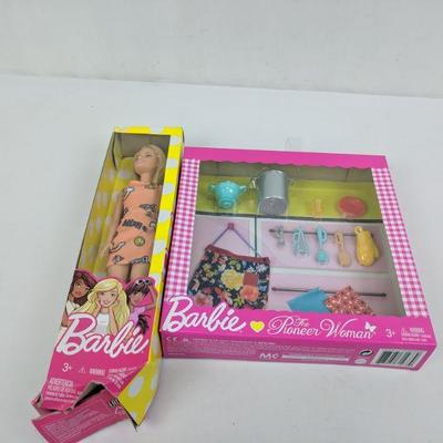 Barbie & The Pioneer Woman Barbie Pasta Playset, Barbie Box Damaged - New