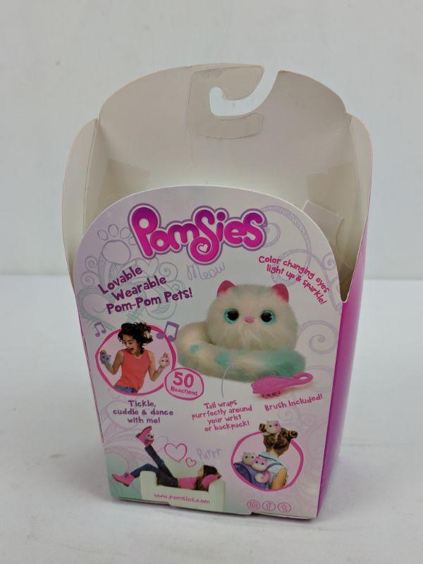 pomsie snowball