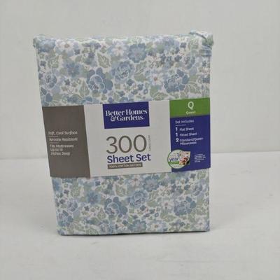 Queen 3 PC Sheet Set, 300 Thread Count, Blue Floral, BH&G- New