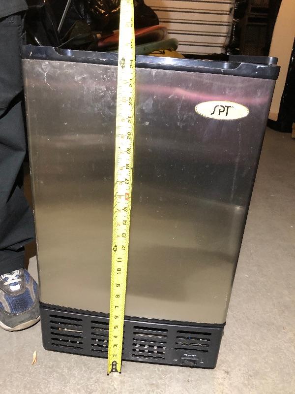 SPT Ice Maker