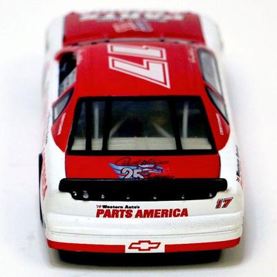 Darrell Waltrip #17 Parts America NASCAR 1/24 Die Cast Model 1997 Monte Carlo
