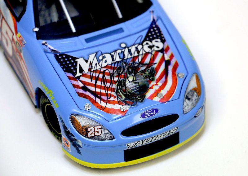 MARINES Patriotic 2003 BOBBY HAMILTON Jr. SIGNED #25 Limited