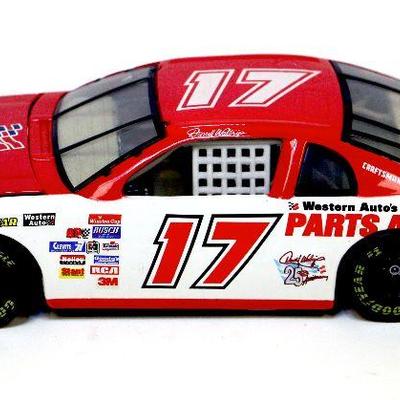 Darrell Waltrip #17 Parts America NASCAR 1/24 Die Cast Model 1997 Monte Carlo