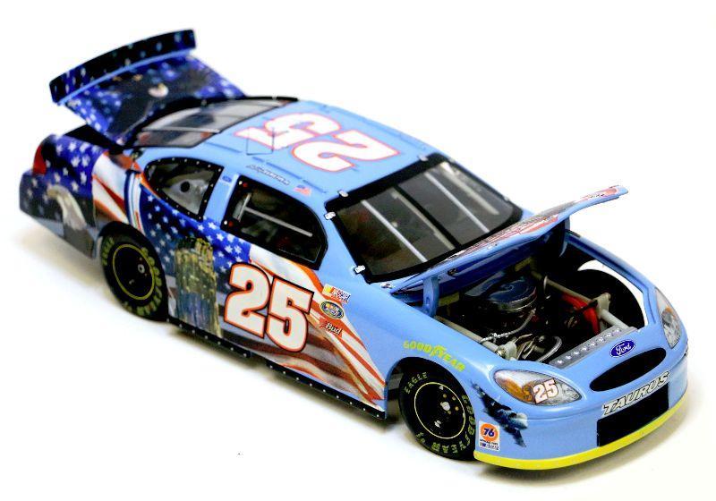 MARINES Patriotic 2003 BOBBY HAMILTON Jr. SIGNED #25 Limited
