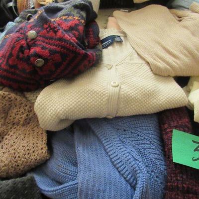 Lot 32 Large Lot of sweaters