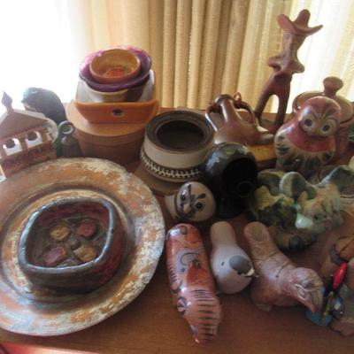 Lot 10 Ceramic & Porcelain animals, bowls, pottery etc.  