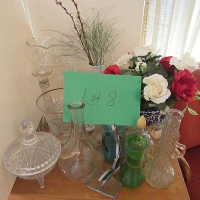 Lot 8 Glass Vase & Bowls 