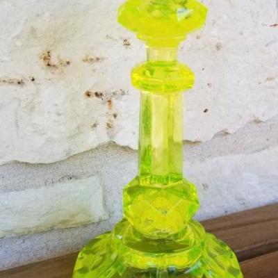 Vaseline | Flower Shaped | Yellow