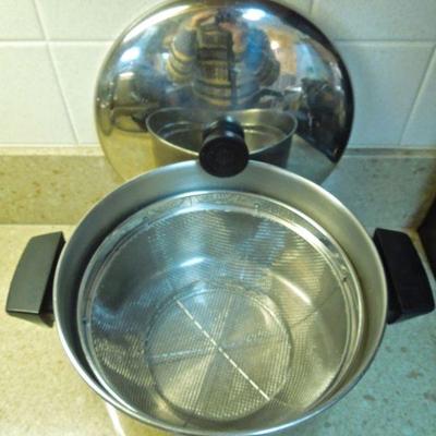 Lot 177: Vintage Reverware Pots, Double Boiler and Lids