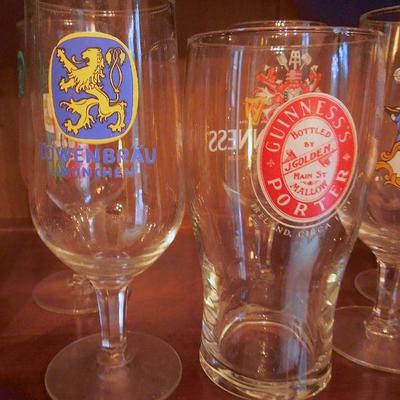 Lot 79: Branded Logo Beer Glasses Naked Lady Glass Guinness Mugs
