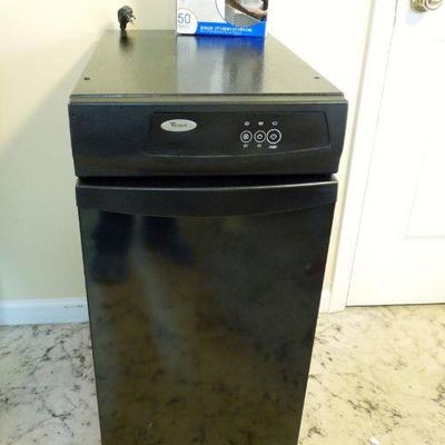 Lot 175: Whirlpool Trash Compactor Model GC99QPP82