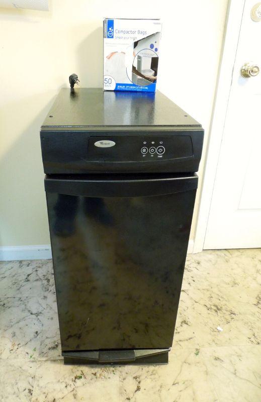 Lot 175 Whirlpool Trash Compactor Model GC99QPP82