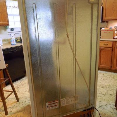 Lot 58: Kenmore Coldspot Side by Side Refrigerator Freezer 