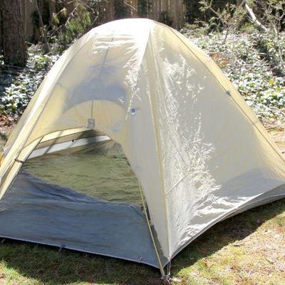 Lot 11: REI Tent 2 Person "Mountain Hut" with Fly
