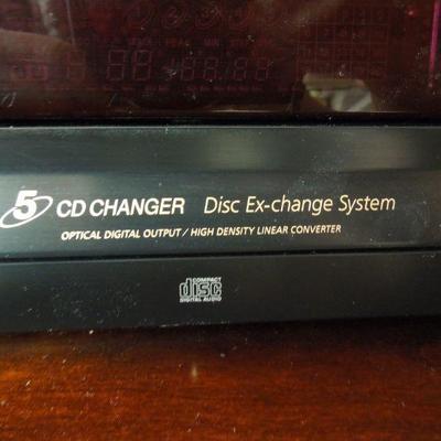 Lot 97: Sony CD Changer 5 Compact Disc Model CDP-CE275