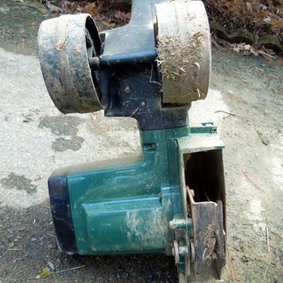 Lot 44: Electric B & D Edger, Cutter 12" Yard Trimmer and 2 Extension Cords