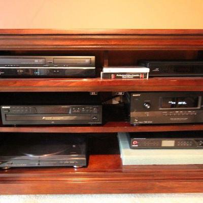 Lot 124: Glass Door Entertainment Stereo Console