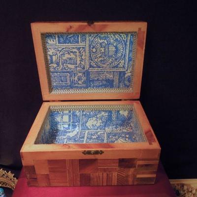 Lot 205: Three Jewelry Boxes, Mirror Tray, Lamp and Vintage Jewelery