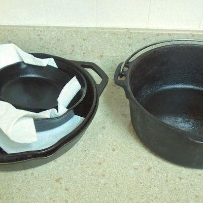 Lot 172: Four Sizes Cast Iron Skillets and 5qt. Dutch Oven