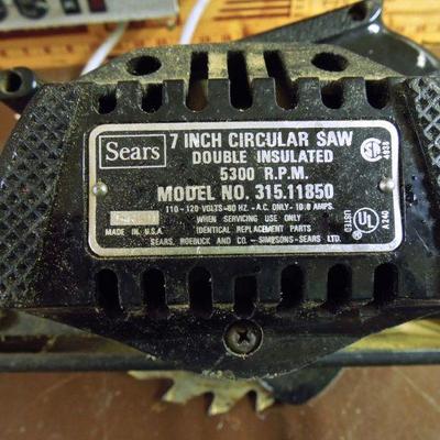 Lot 219: Craftsman Circular Saw, Orbital Sander, Belt Sander, Extra Blades