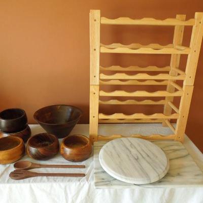 Lot 159: Wood and Marble Kitchen Items