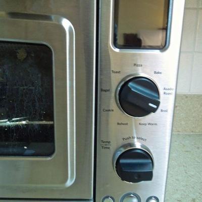 Lot 167: Kitchen Aid Digital Countertop Convection Oven  120V, 1800W
