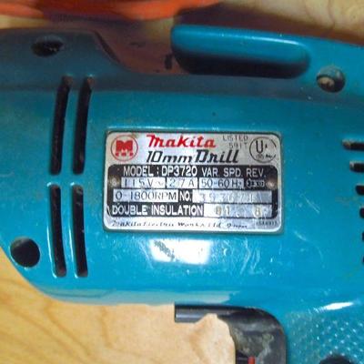 Lot 214: Makita Drill, Drill Bits, Drill Bit Sharpener in Wood Crate Hinged Box