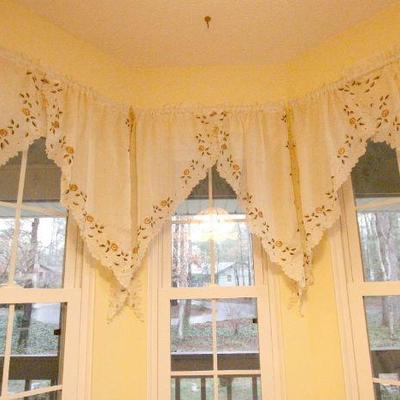 Lot 132: Three Embroidered Kitchen Window Drape Panels and Valance