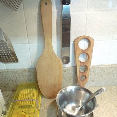 Lot 182: Kitchen Accessories, Copper Tools and Art Pottery Cream/Sugar