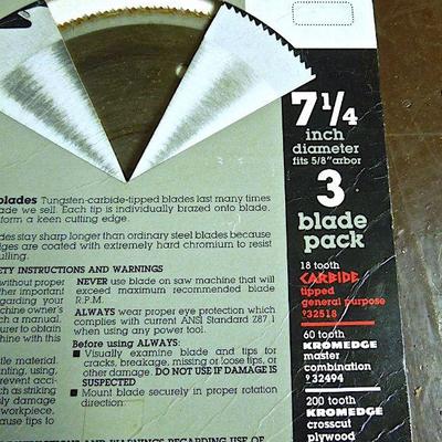 Lot 219: Craftsman Circular Saw, Orbital Sander, Belt Sander, Extra Blades